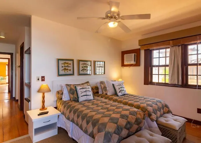 Paraiso Pe Na Areia De Geriba Com Cinco Suites Por Luxury Rentals