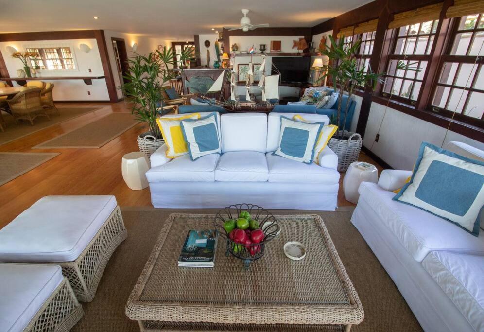Paraiso Pe Na Areia De Geriba Com Cinco Por Luxury Casa de férias